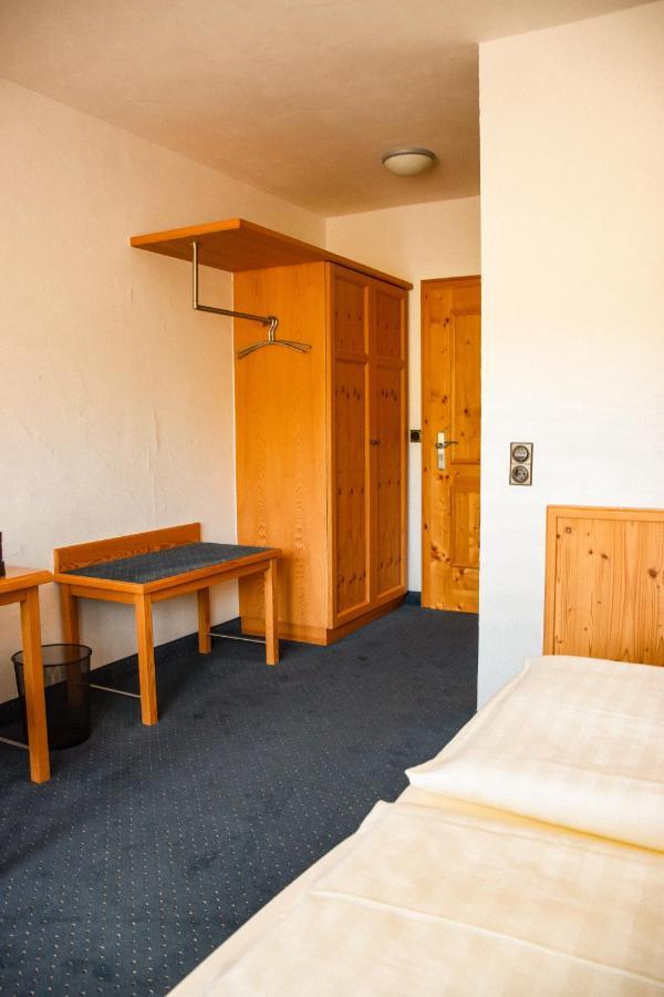 Hotel Bergwiesen - Zimmer Mit Balkon Oder Terasse Lohr 外观 照片