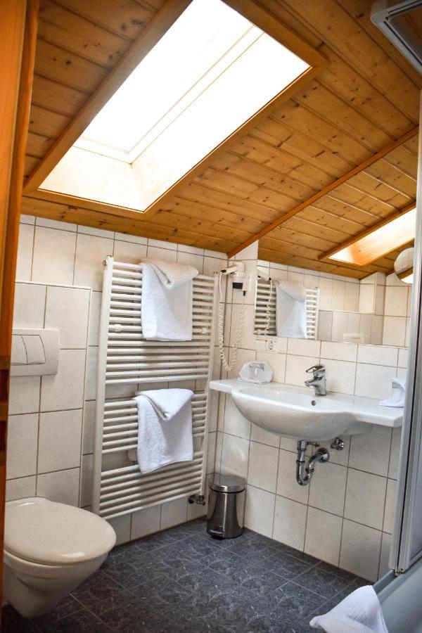 Hotel Bergwiesen - Zimmer Mit Balkon Oder Terasse Lohr 外观 照片